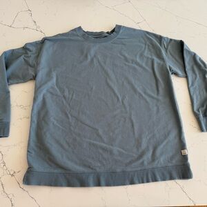 Vuori women’s Laguna Oversized Crewneck Sweater in Dusty Blue size L